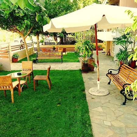 Zoi Studios * Agioi Apostoli (Crete)
