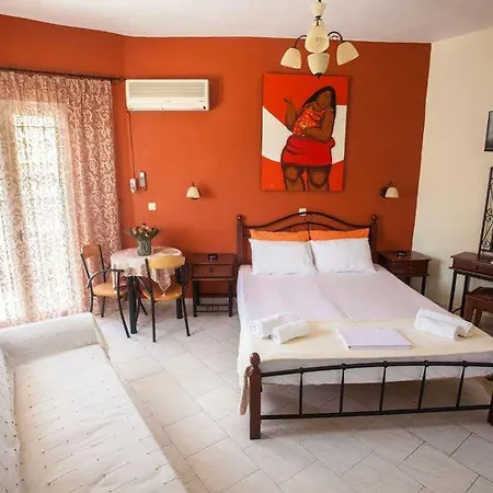 Zoi Studios * Agioi Apostoli (Crete)